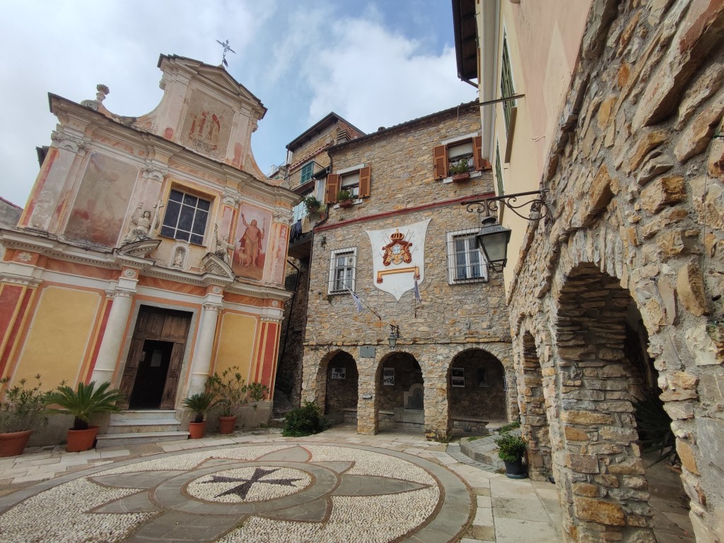 Cercando i Templari ed il  Graal a&nbsp;Seborga